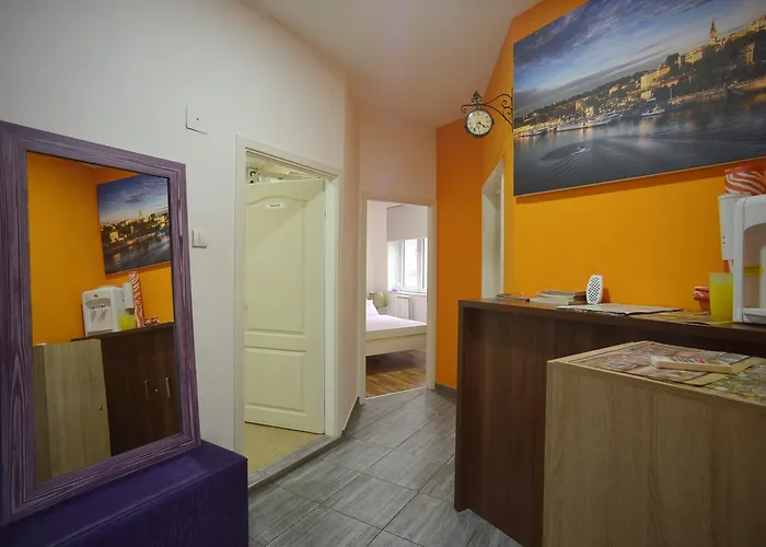 Hostel Stella Di Notte *