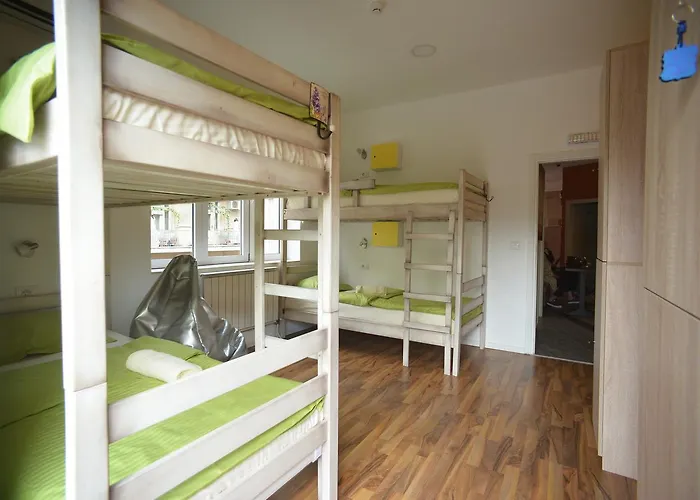 Stella Di Notte بيت شباب